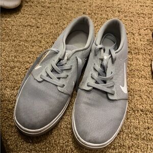 Nike Light Gray Low-Top Canvas Sneakers with White Swoosh